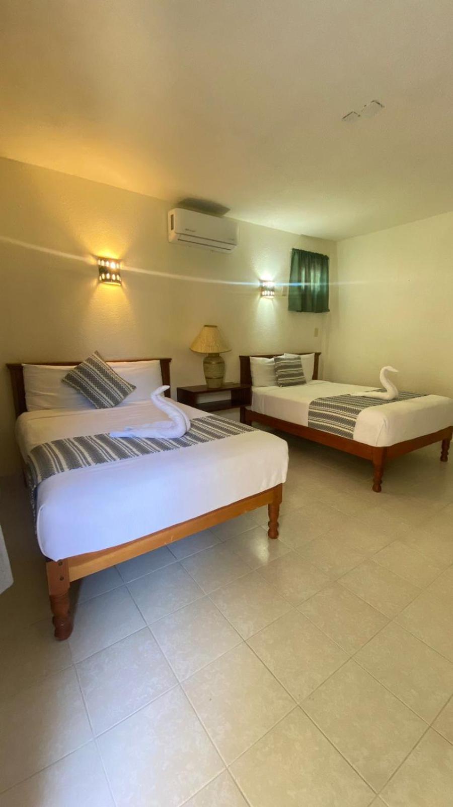 Hotel Villas Ema Zihuatanejo Buitenkant foto