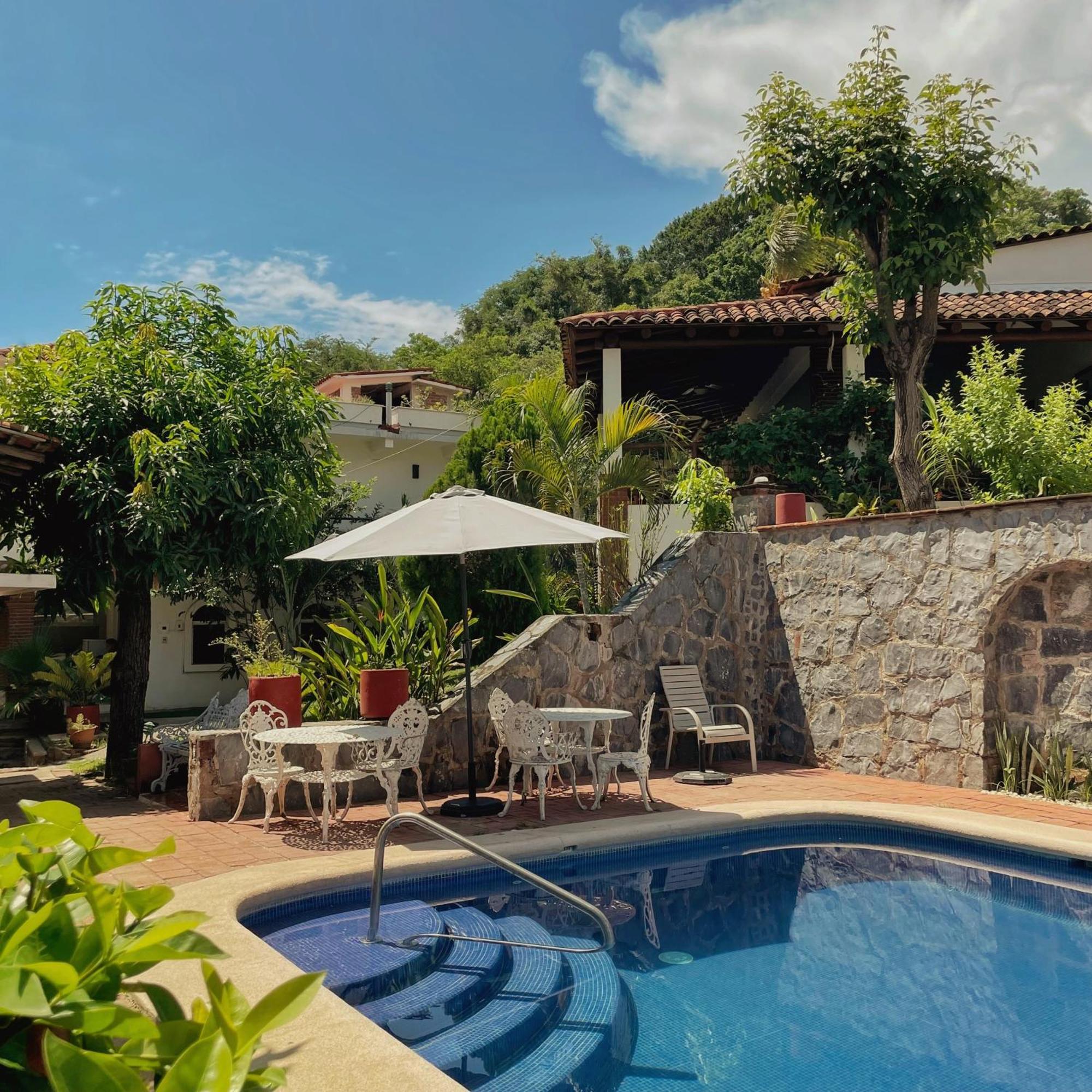 Hotel Villas Ema Zihuatanejo Buitenkant foto