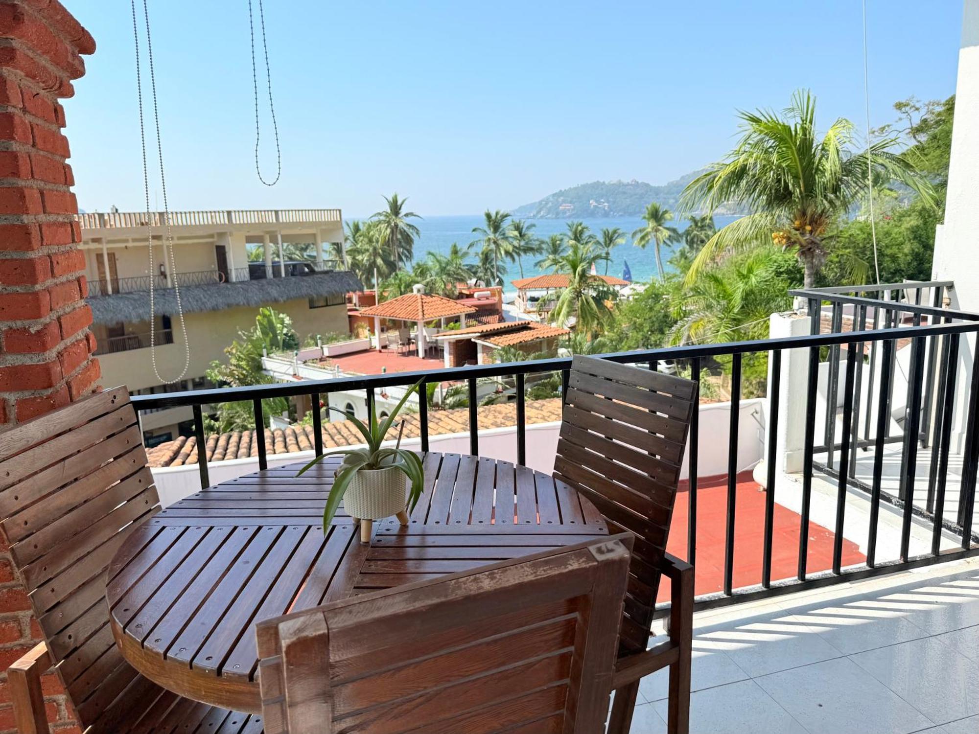 Hotel Villas Ema Zihuatanejo Buitenkant foto